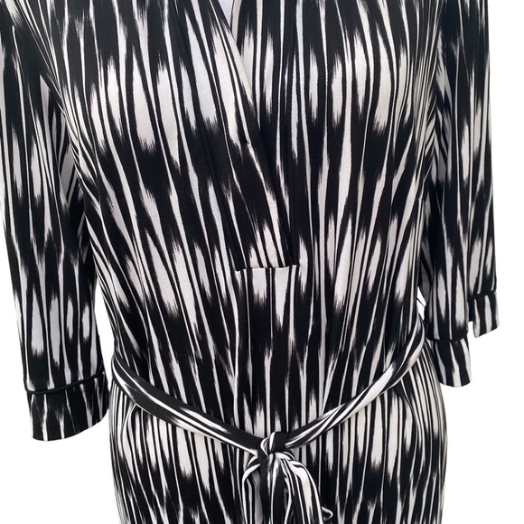 SANDRA Darren dress size 8. - Picture 3 of 14